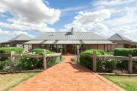 Owl Head Lodge Hotels in Gulgong