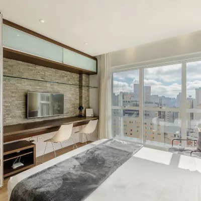 Studio in Condominium with Pool and Gym Nwc1510 Отели рядом с достопримечательностью «Улица 24 часа»