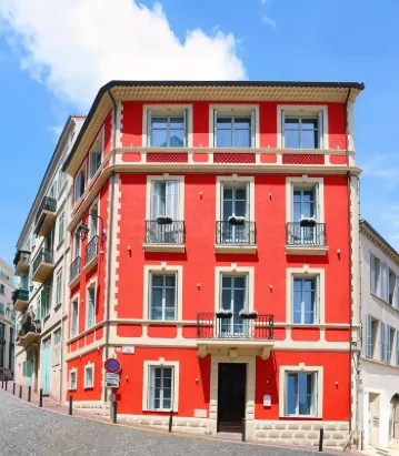 Apartments in the Heart of Cannes
