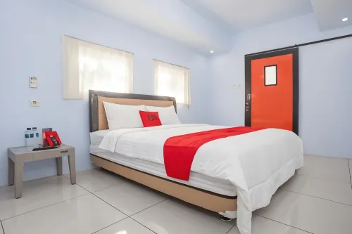 RedDoorz Near Banyuwangi Kota Train Station Hotels in Glagah