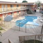 Chateau Inn & Suites