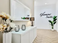 Glamour Suite by Accomodo