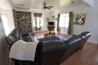 Enjoyable 3-bedroom house with WiFi in charming Westport - 4-Star