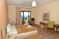 Moonbeam Hotel - parking