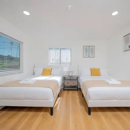 2BD/2BA Apartment near DT Alhambra