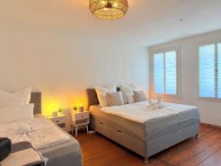 DREAMZzz AltstadtJuwel in the city center of Coburg I at the market square & parking garage