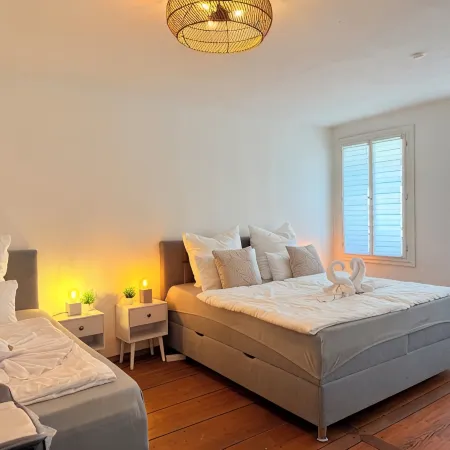DREAMZzz AltstadtJuwel in the city center of Coburg I at the market square & parking garage