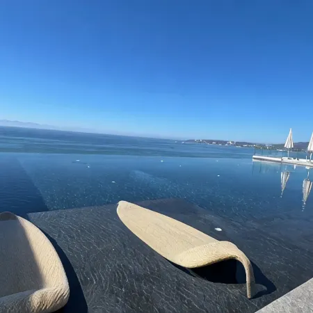Exclusive 3-bedroom apartment in luxurious  beach front condo in Bucerías