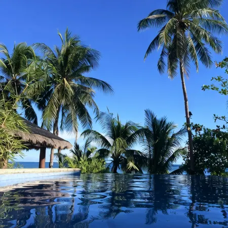Island View Beachfront Resort