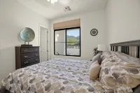 Resort-Style Gated, Pool Gym Near Downtown Phoenix & Chase Field Hiking Mountain - 방갈로