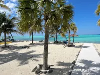 Calm Waters – Private 6BR Beachfront Villa w/ Pool & Rooftop View - North Caicos - Beach