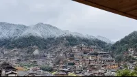 Chunxiao Mid-Levels Cave Panorama Hotel