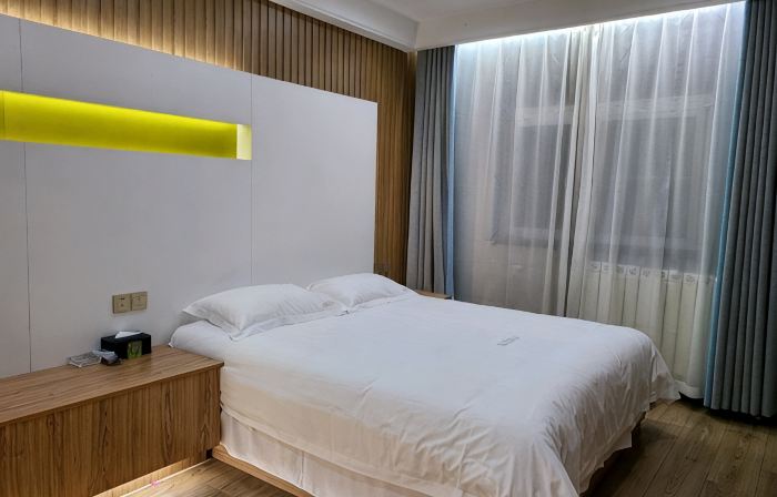Fuyang romantic holiday hotel