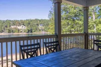 Spacious 6-bedroom house on beautiful Lewis Smith Lake