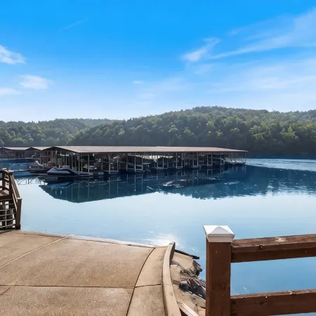 Lazydays Pet-friendly Condo w/ Pool & Slip at 3M
