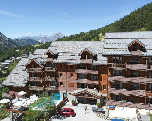 Odalys Le Hameau Residence and the Chalets de la Vallée d'Or Hotels in Valloire