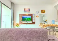 Spacious Cybersquare Ensuite with Pool View #CS8 - 民宿