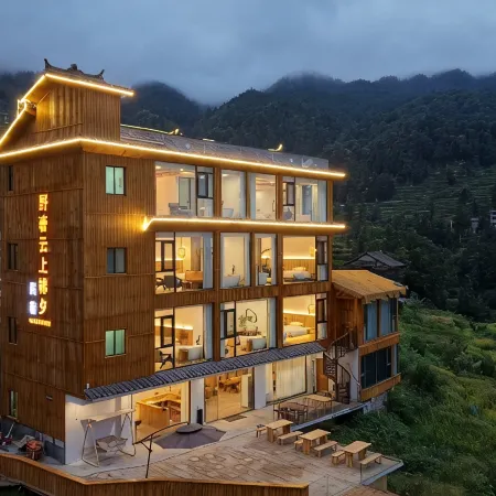 Luxury Wild Cloud Top Tixi Homestay