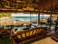 Cliff Cottage resort Hotels near Bang Bao Beach