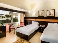 Obelisk Nile Hotel Hotele w: Asuan