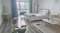 Dajin Xiaozhan Apartment (Jinchengjiang Huijin International Branch)
