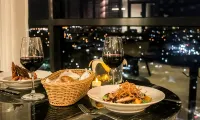 The Excelsior Hotel Las Piñas - sarapan