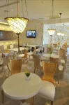 MONARCH SKYLINE HOTEL (Closed to the TaiMall) - breakfast
