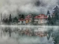Cuoka Holiday Hotel