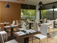 Hotel Double One Hotels near MRT Guandu Station
