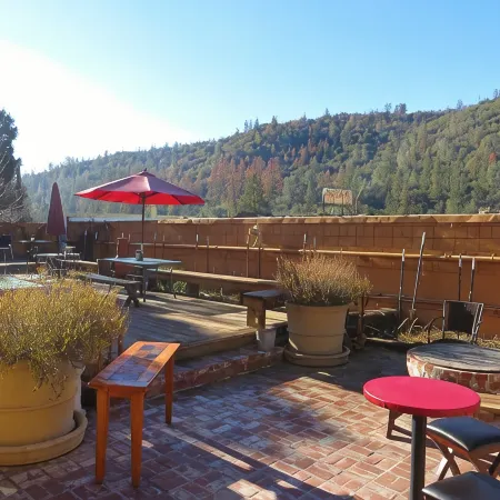 River Rock Inn
