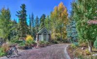 Heart of Vail Village - Free Breakfast, Free Parking, No Resort Fee - Walkable