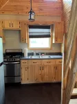 Cozy cabin with loft in midst of farmland WiFi, AC, washer-dryer - 3 stjerner
