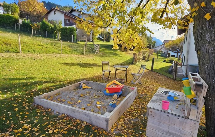 4-star Ott vacation apartment - with separate garden - at the foot of the Buchenberg