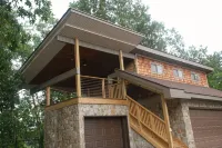 "The Wolf Den" - Lakefront suite with mountain views - 마운틴 뷰