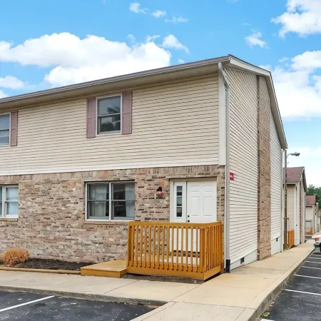 Completely Remodeled 3-bedroom condo in superb Bloomington! Enjoy your stay