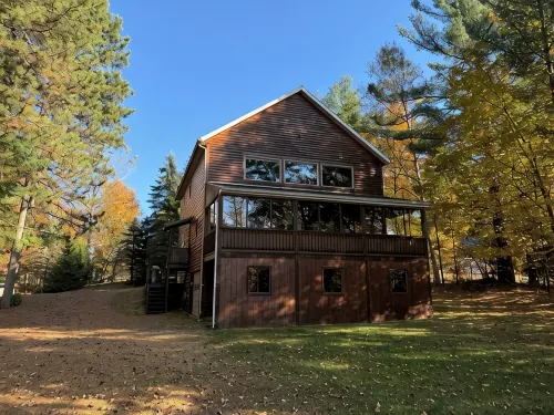 Lake house on Lake Memphremagog - 3-Star