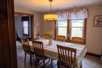 Charming 2-bedroom house in rural Sigel Pa close to state parks