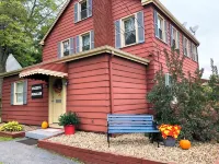Buckeye Bungalow-Charming 2-bedroom apartment in Youngstown