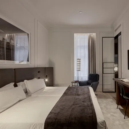 Kozmo Hotel Suites & Spa - Small Luxury Hotels of the World