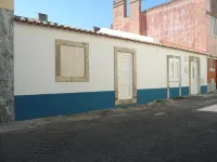 Small and lovelly villa, in the center of Peniche, in a quiet zone, for 5 persons - 2-Star