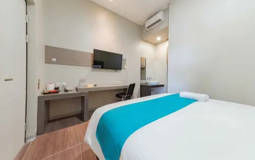 Sans Hotel Berau Square