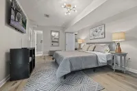 6Bd Decatur Home Sleep 13 - balcony