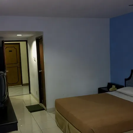 Amans Inn