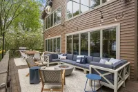 Family Luxury: 5Br, Beach, Kayaks, GameRm, Arcade, MovieRm, PingPong, Fire Pit