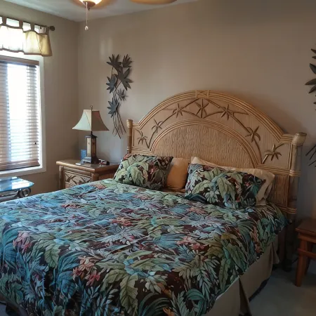 NEW! Waterfront 2 BR, 2 BA on Steinhatchee River, private boat slip,WiFi, dog ok Hotels in Dixie County