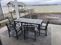 Sunset Retreat-Luxury 4Br, 4.5BA Waterfront, Boat Lift, Best Sunset on the Lake! - 4-Star