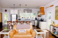 Cozy cabin on Fort Gibson Lake. Pet-Friendly!