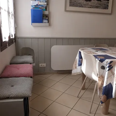 Atypical fisherman's house for 6 person and a baby