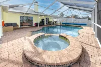 Blue Heron Lakeview Pool Home Close to Clearwater