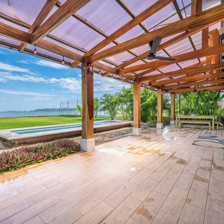 Newly Remodeled Beachfront Home!